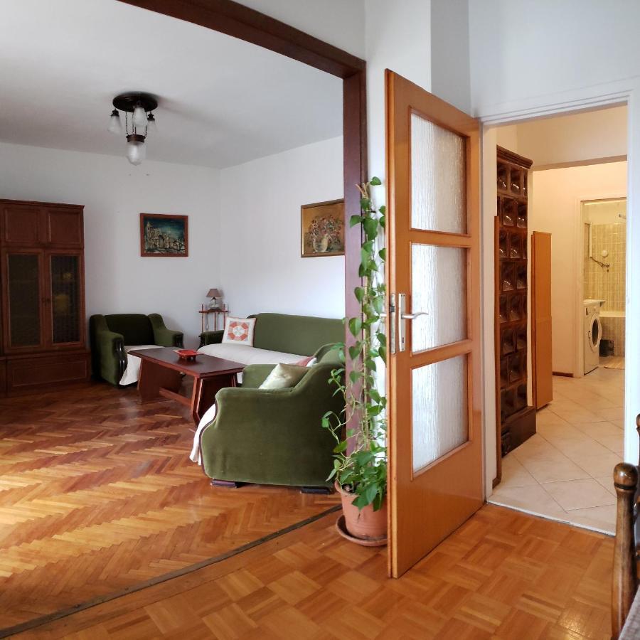 Pine Tree Apartment Дубровник Екстер'єр фото