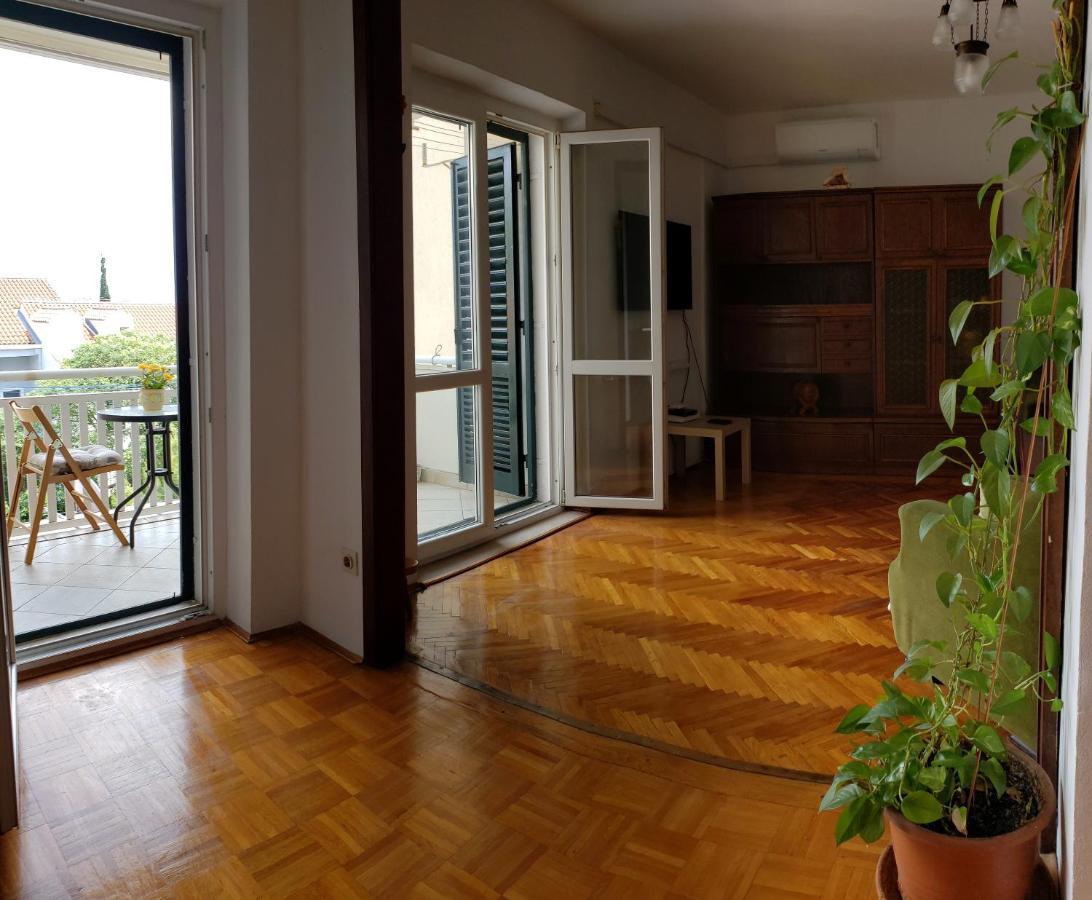 Pine Tree Apartment Дубровник Екстер'єр фото