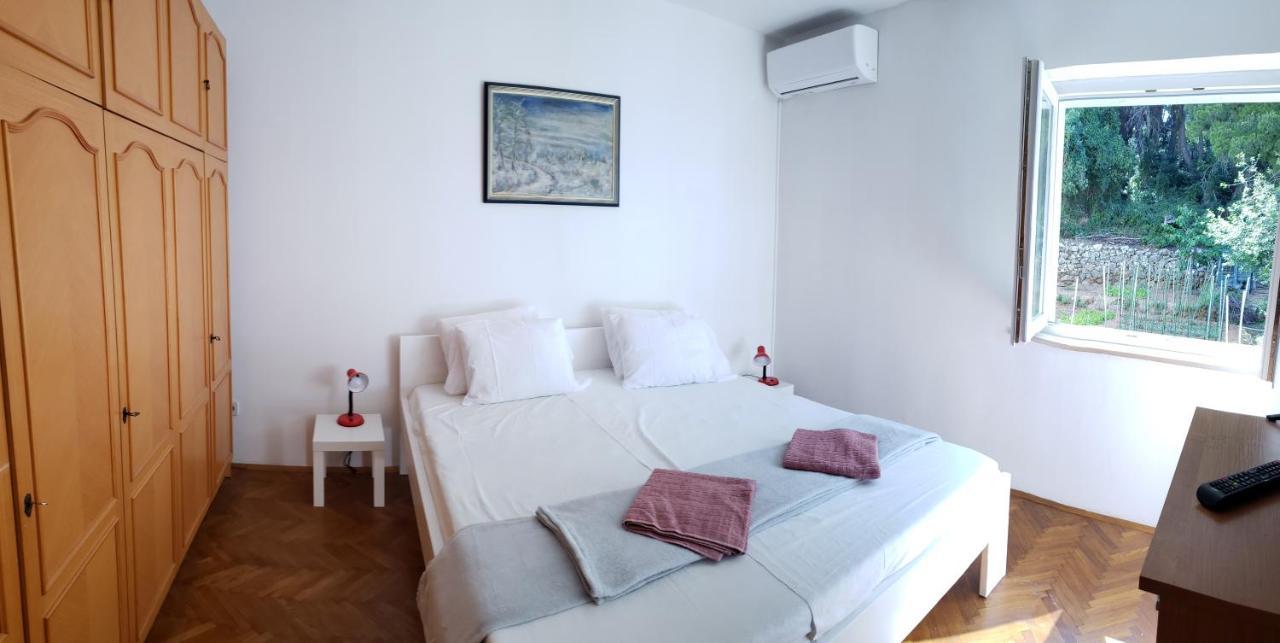 Pine Tree Apartment Дубровник Екстер'єр фото